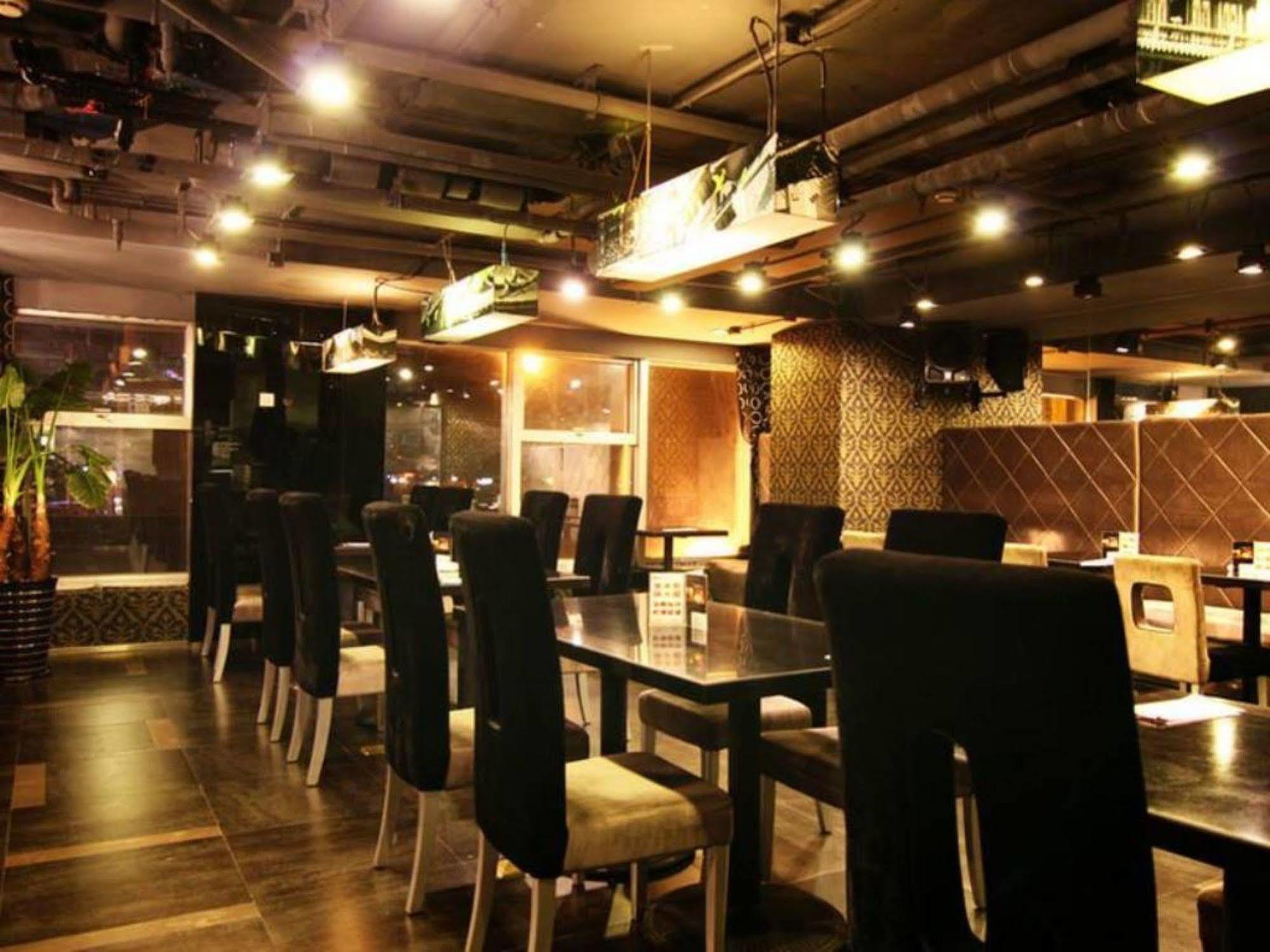 Fx Hotel Yansha Pékin  Extérieur photo